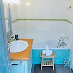 Maison Bonheur -parking- Piscine -espace De Jeux- Avec 6 Avec Sdb * Bourg-en-Bresse