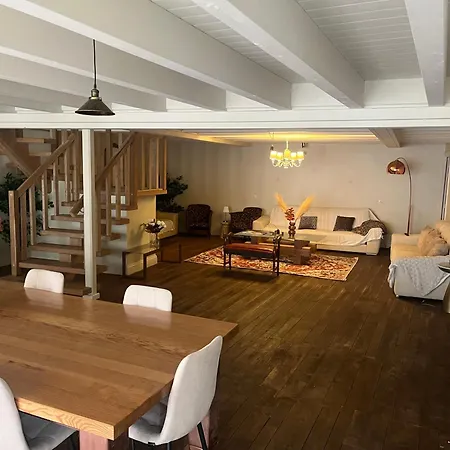 Maison Bonheur -parking- Piscine -espace De Jeux- Avec 6 Avec Sdb Bourg-en-Bresse