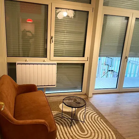 Maison Bonheur -parking- Piscine -espace De Jeux- Avec 6 Avec Sdb *