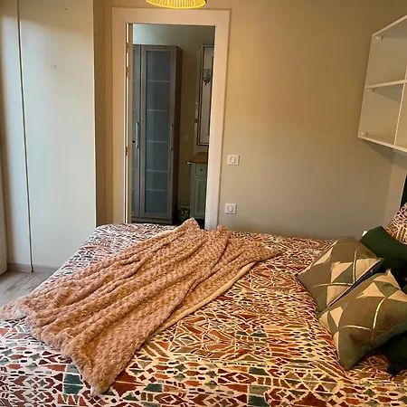 Maison Bonheur -parking- Piscine -espace De Jeux- Avec 6 Avec Sdb * Bourg-en-Bresse