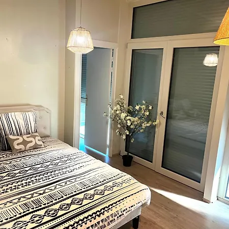 Gasthof Luxueuse -parking- Piscine -espace De Jeux- Avec 6 Avec Sdb *