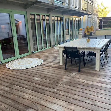 Pensión Maison Bonheur -parking- Piscine -espace De Jeux- Avec 6 Avec Sdb