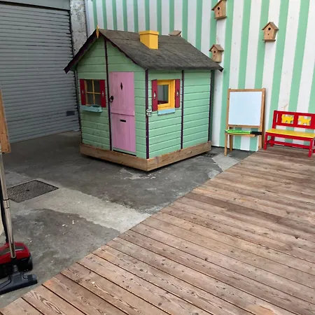 Maison Bonheur -parking- Piscine -espace De Jeux- Avec 6 Avec Sdb Pensión Bourg-en-Bresse