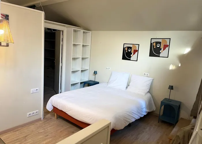 Maison Bonheur -parking- Piscine -espace De Jeux- Avec 6 Avec Sdb Guest house Bourg-en-Bresse