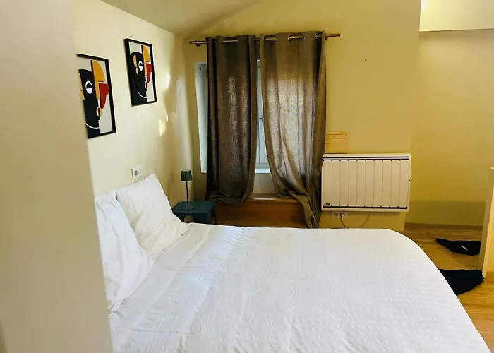 Maison Bonheur -parking- Piscine -espace De Jeux- Avec 6 Avec Sdb Bourg-en-Bresse